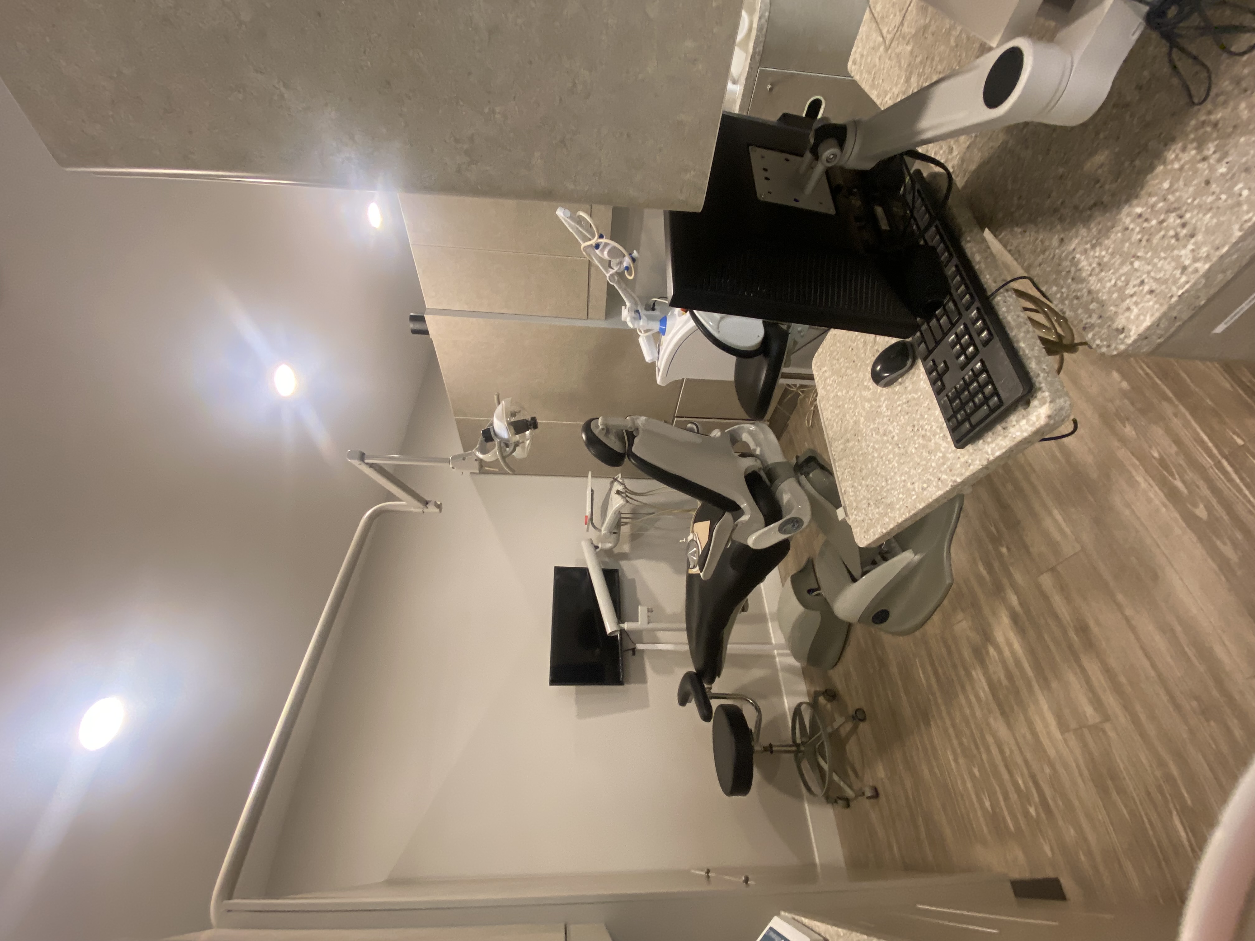 Vernon Dental Excellence dental clinic in Vernon - Photo 3